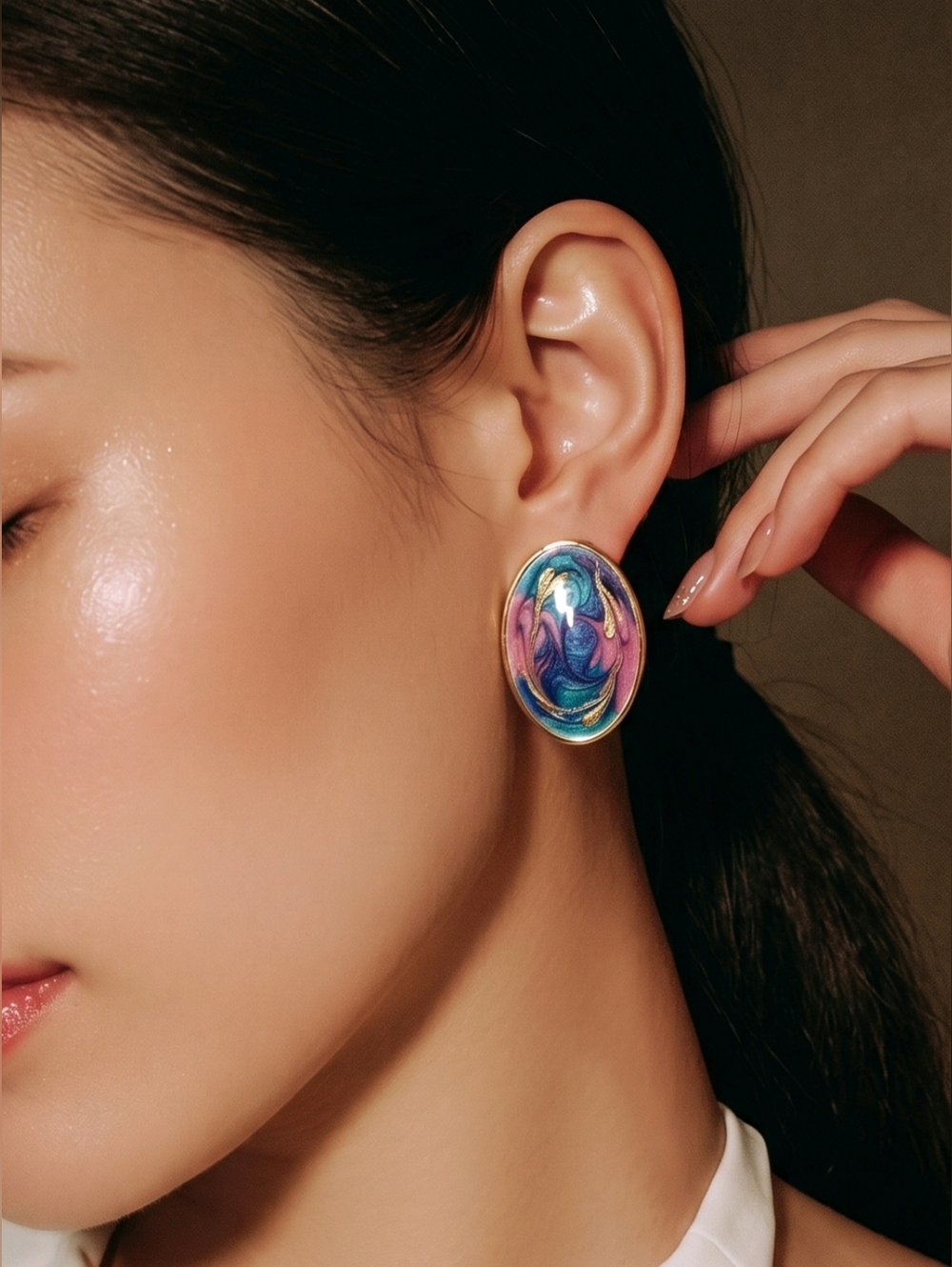 Vintage Enamel Metallic Gold Earrings